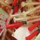 siringhe usate dove si buttano